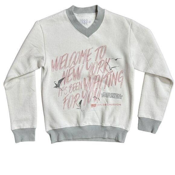 Taylor Swift Tops - NEW Taylor Swift 1989 Sweatshirt size Medium Welcome to New York Pullover Fleece